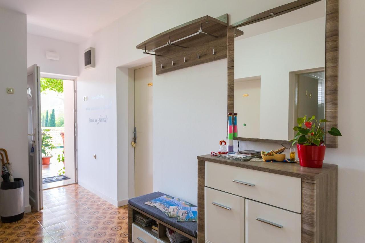 Studio Apartment Boksic Млини Екстериор снимка