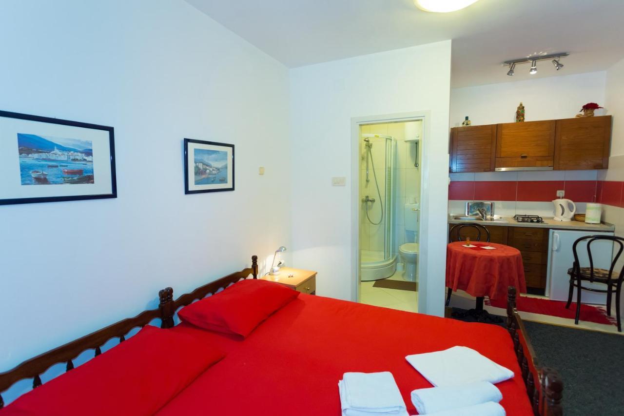 Studio Apartment Boksic Млини Екстериор снимка