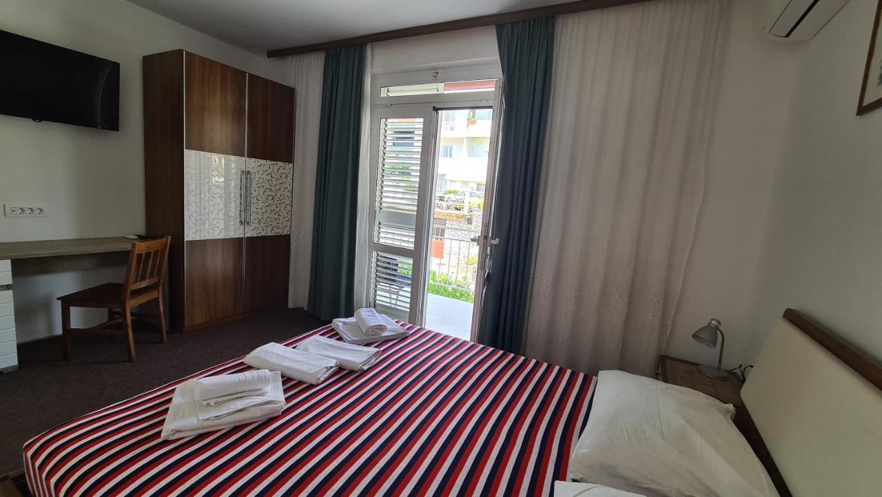Studio Apartment Boksic Млини Екстериор снимка